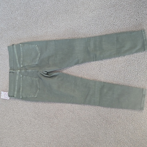 NWT Free People Green Destroyed Skinny Jeans In Moss Size 28 - Picture 9 of 10